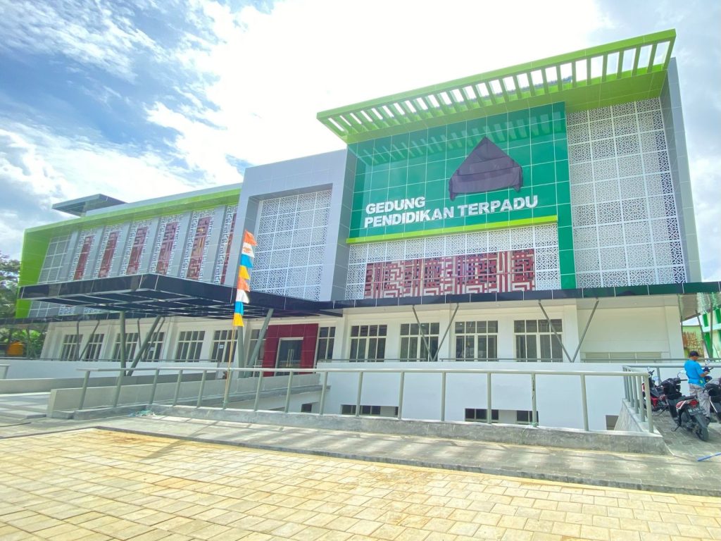 Sarana dan Prasarana Gedung Terpadu 1024x768